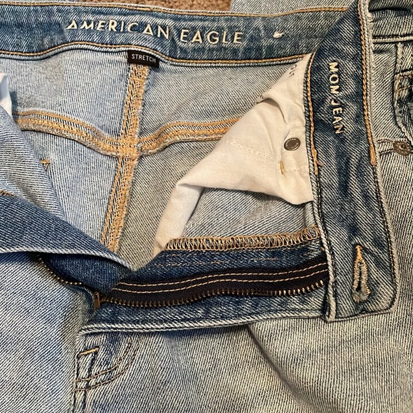 Mom Jean - Picture 3 of 4